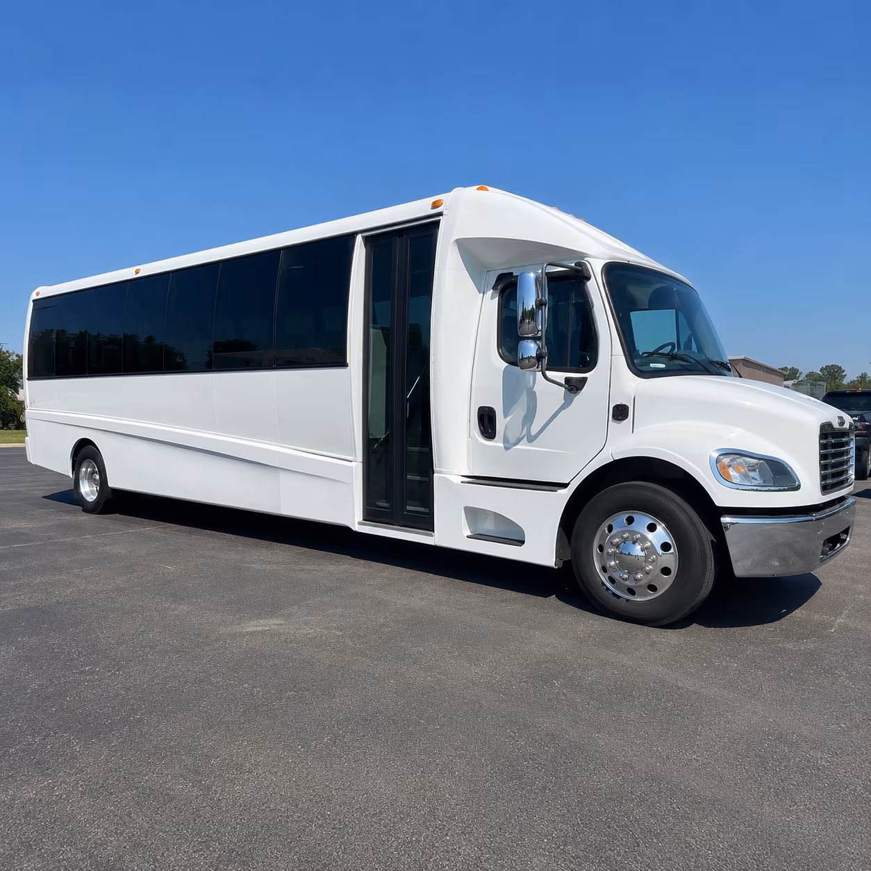 minibuses for smaller simi valley prom groups heading into the valley