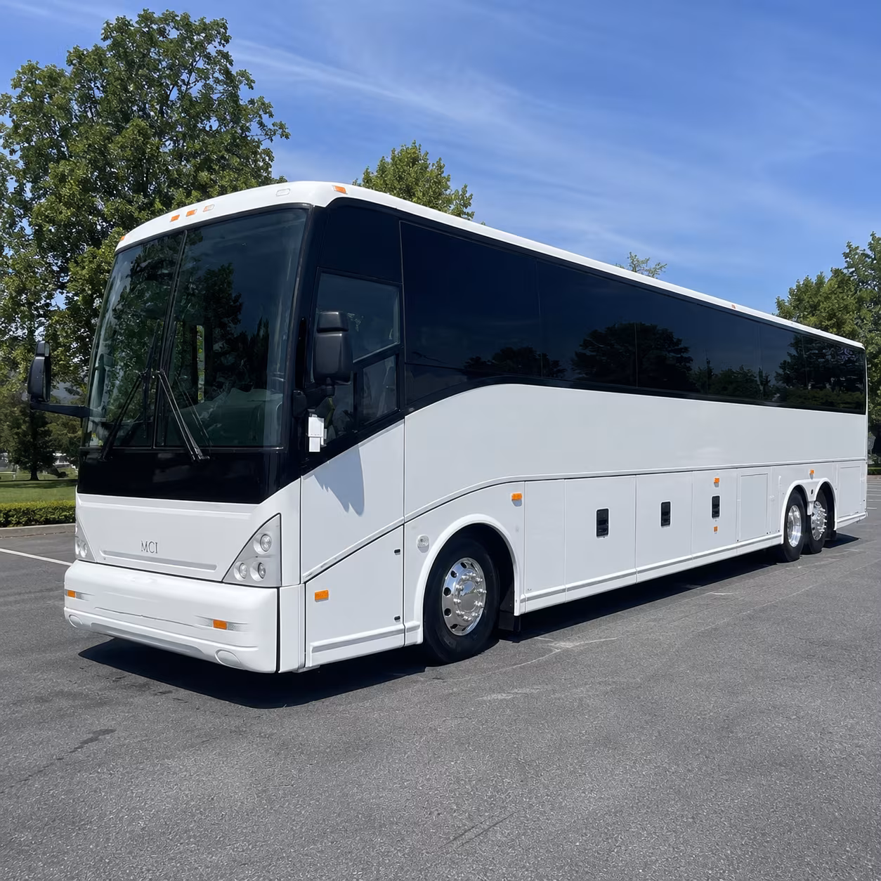 simi valley employee shuttle buses along the sr 118 corridor